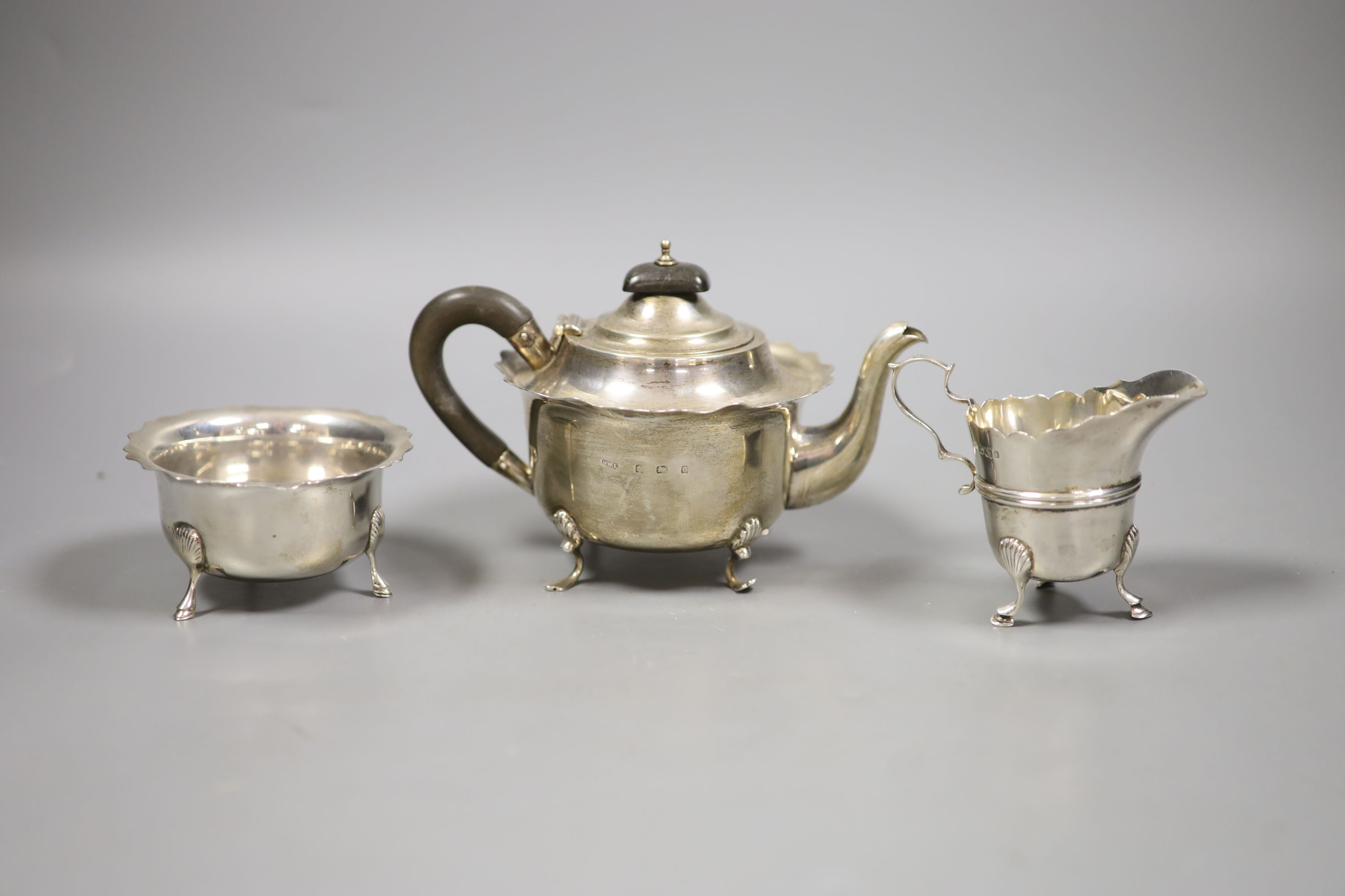 A George V silver three piece batchelor's tea set